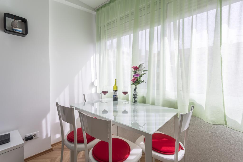 Apartment Petro Oldtown Сплит Екстериор снимка