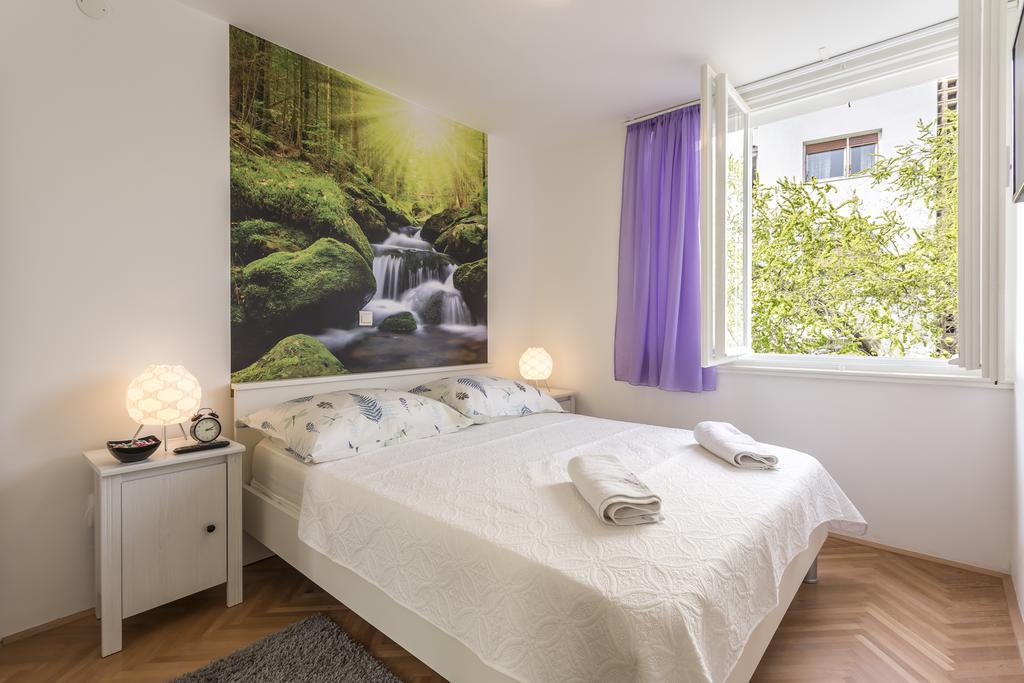 Apartment Petro Oldtown Сплит Екстериор снимка